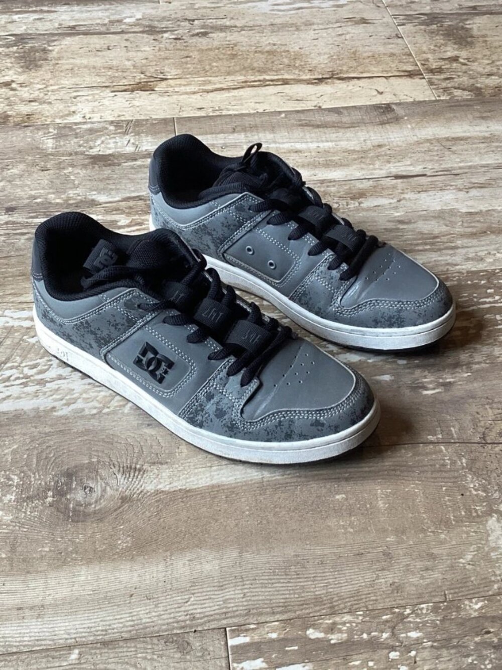 DC x Star Wars The Mandalorian Manteca 4 Shoes Men’s 10